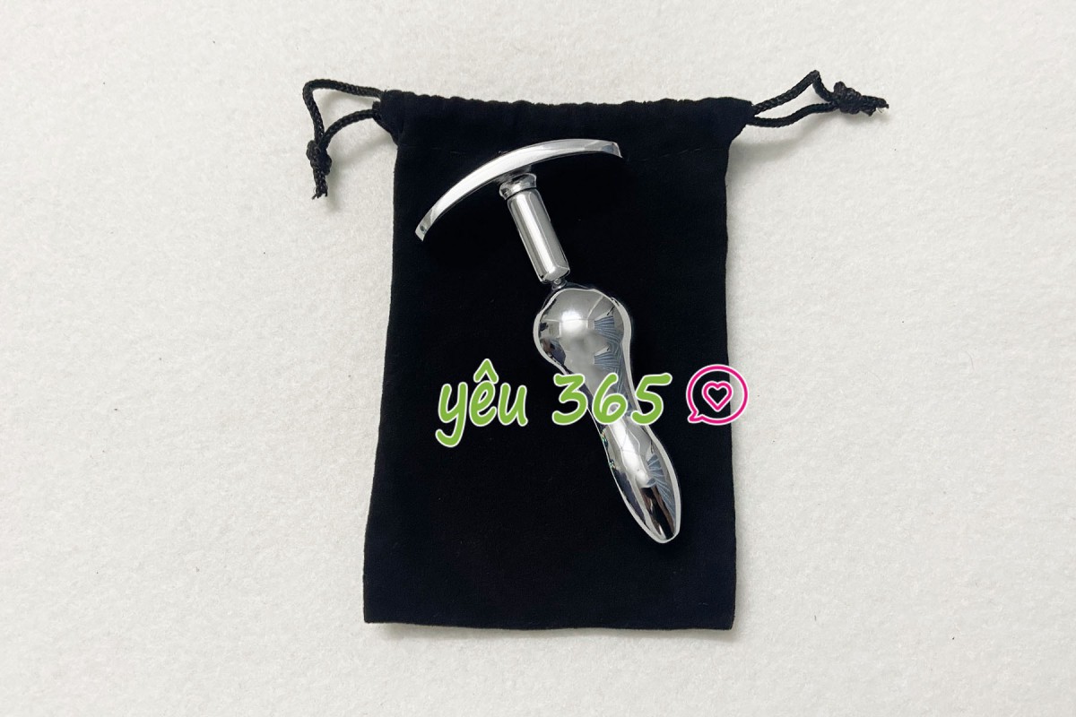 Đồ chơi kích hậu có tay cầm pha lê 1