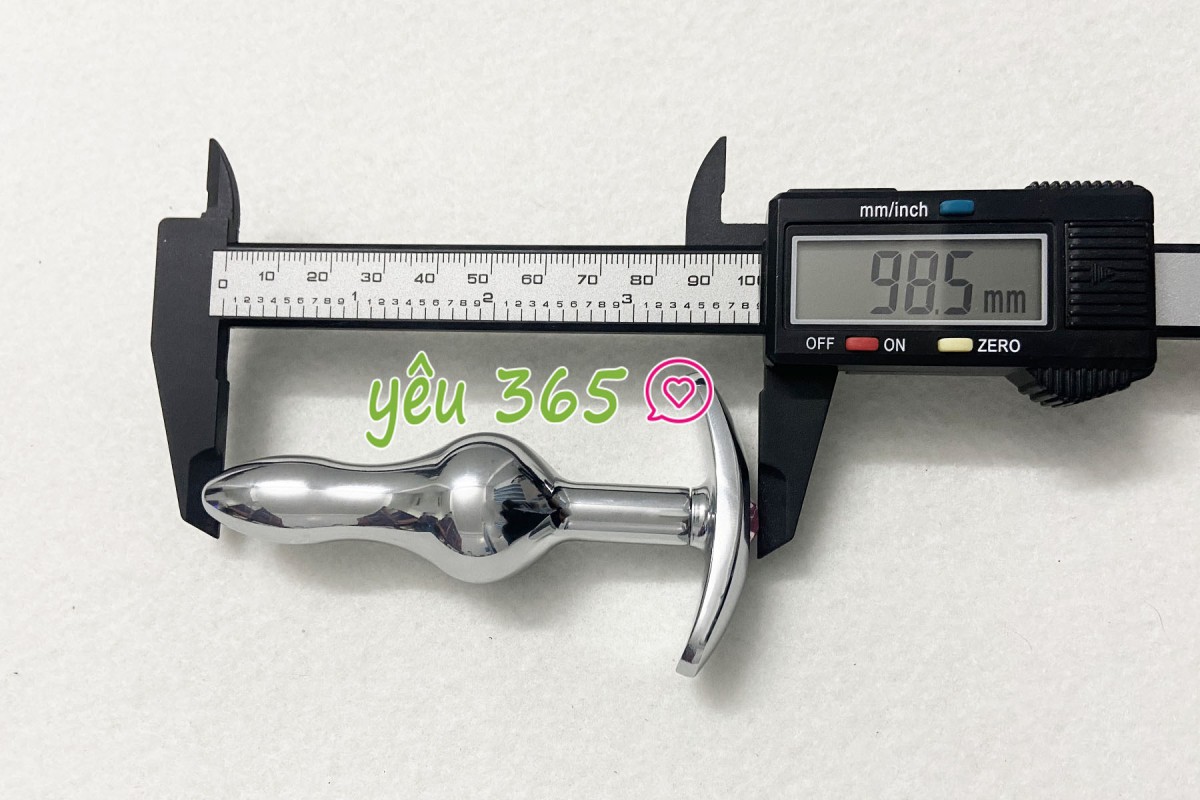 Đồ chơi kích hậu có tay cầm pha lê 1